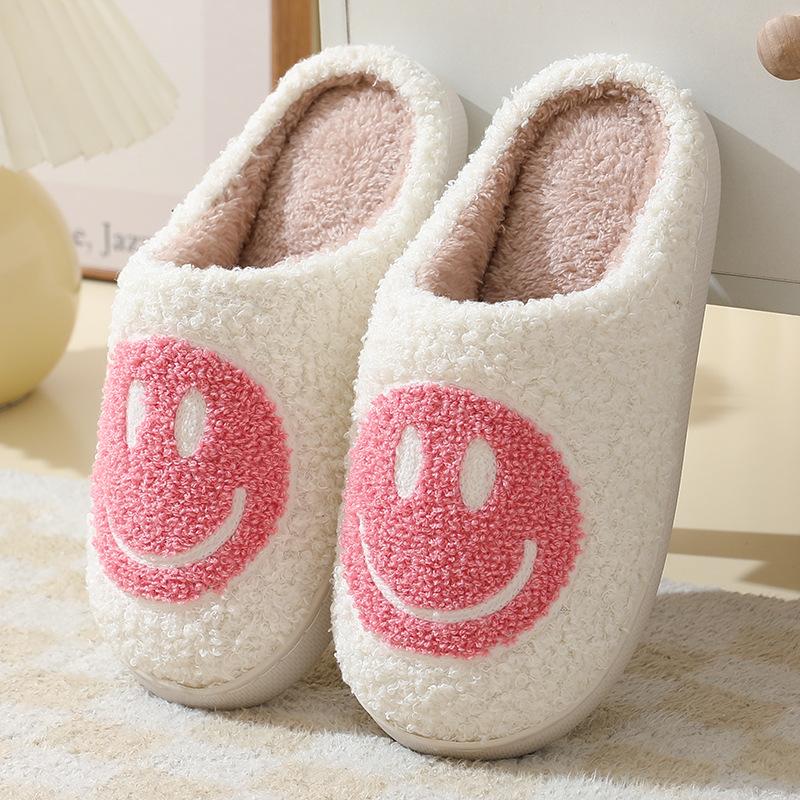 Smile Face Slippers for Women Soft Plush Smile Slippers Retro Preppy Slippers with Smile Face Happy Face Slip-on Cozy Indoor Outdoor Slippers Comfy Shoes