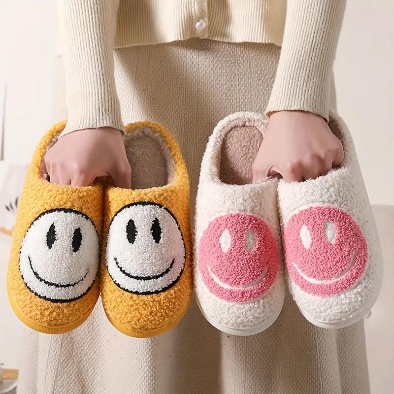 Smile Face Plush Slippers - Causal Soft Retro Fuzzy Home Slippers Non-Slip Soles, Perfect for Indoor Use  Girl Women Footwear Classic Flipflop winter indoor outdoor slipper