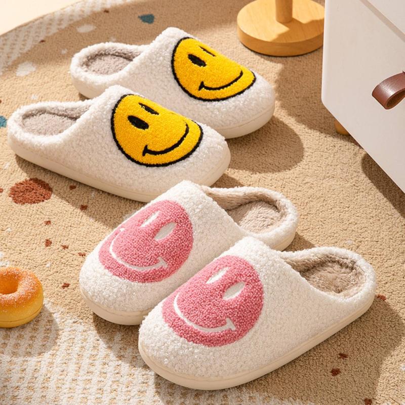 Cute Smile Face Slippers, Cozy Closed Toe Plush Lined Flat Shoes, Winter Warm Indoor Slippers