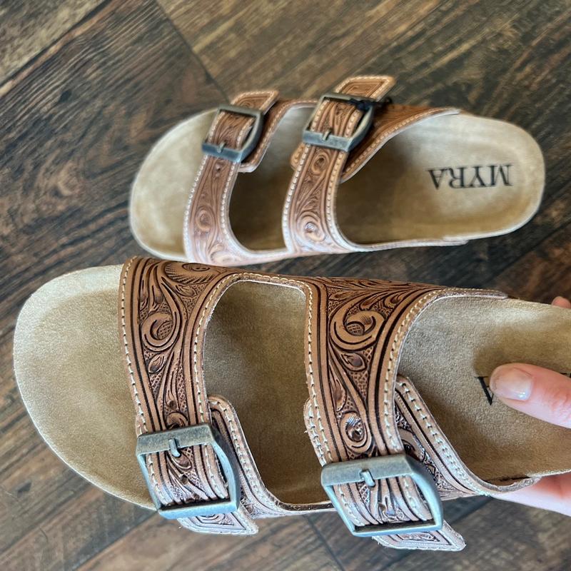 Tooled leather sandals Open Toe