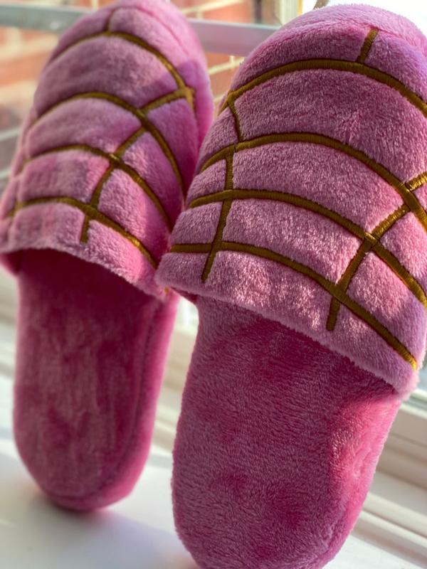 Mexican pan de dulce Slipper, Bread Gift Ideas, Pan Dulce slipper, Birthday gift, Christmas gift, concha slippers